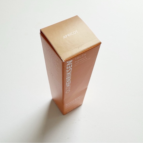 NIB OLE HENRIKSEN Banana Bright Vitamin CC Stick - Apricot - Picture 2 of 3